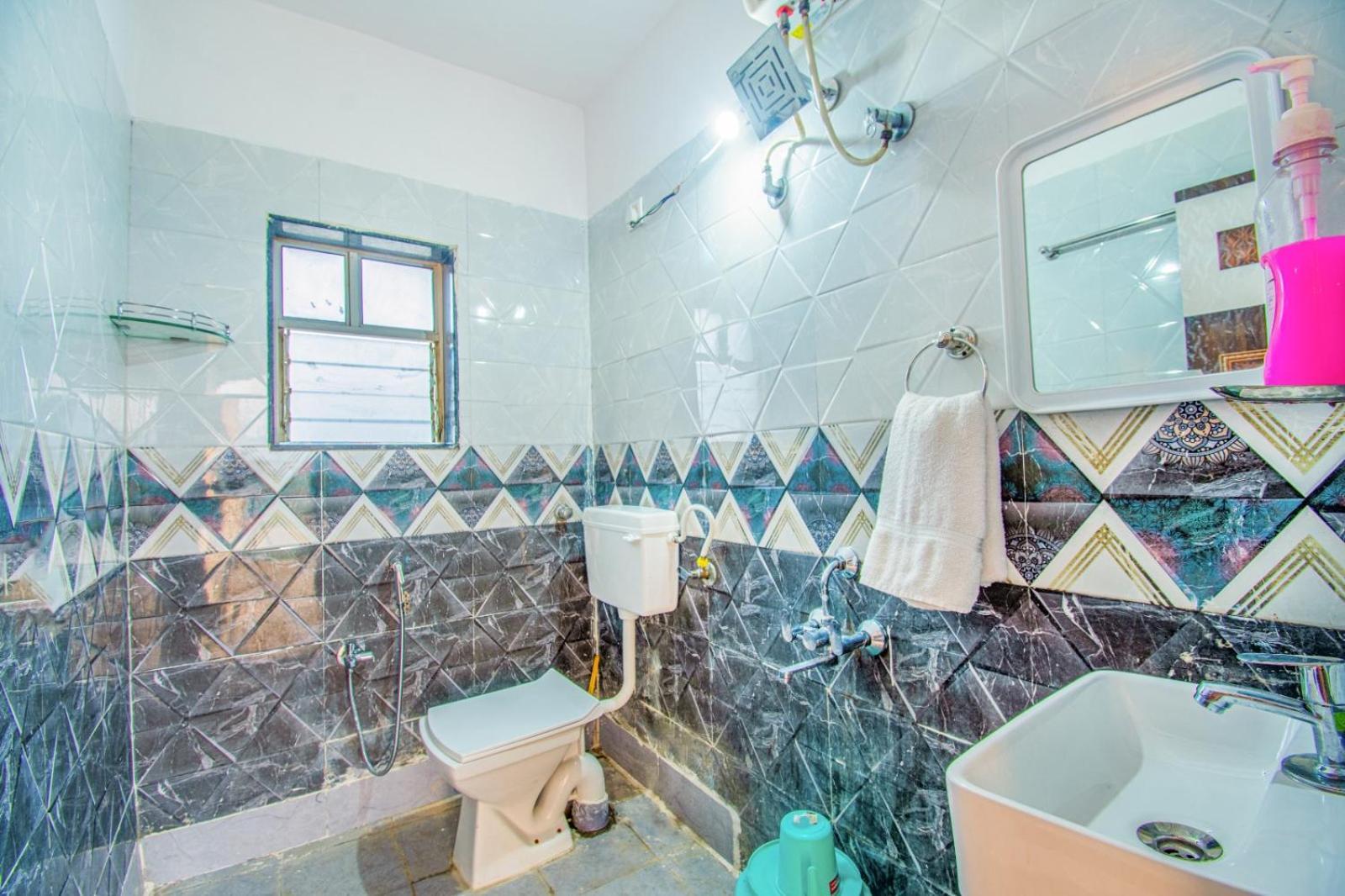 Empyrean Stay Ll 6Bhk Ll Royal Bramha Palace Ll Pvt Pool Ll 로나발라 외부 사진