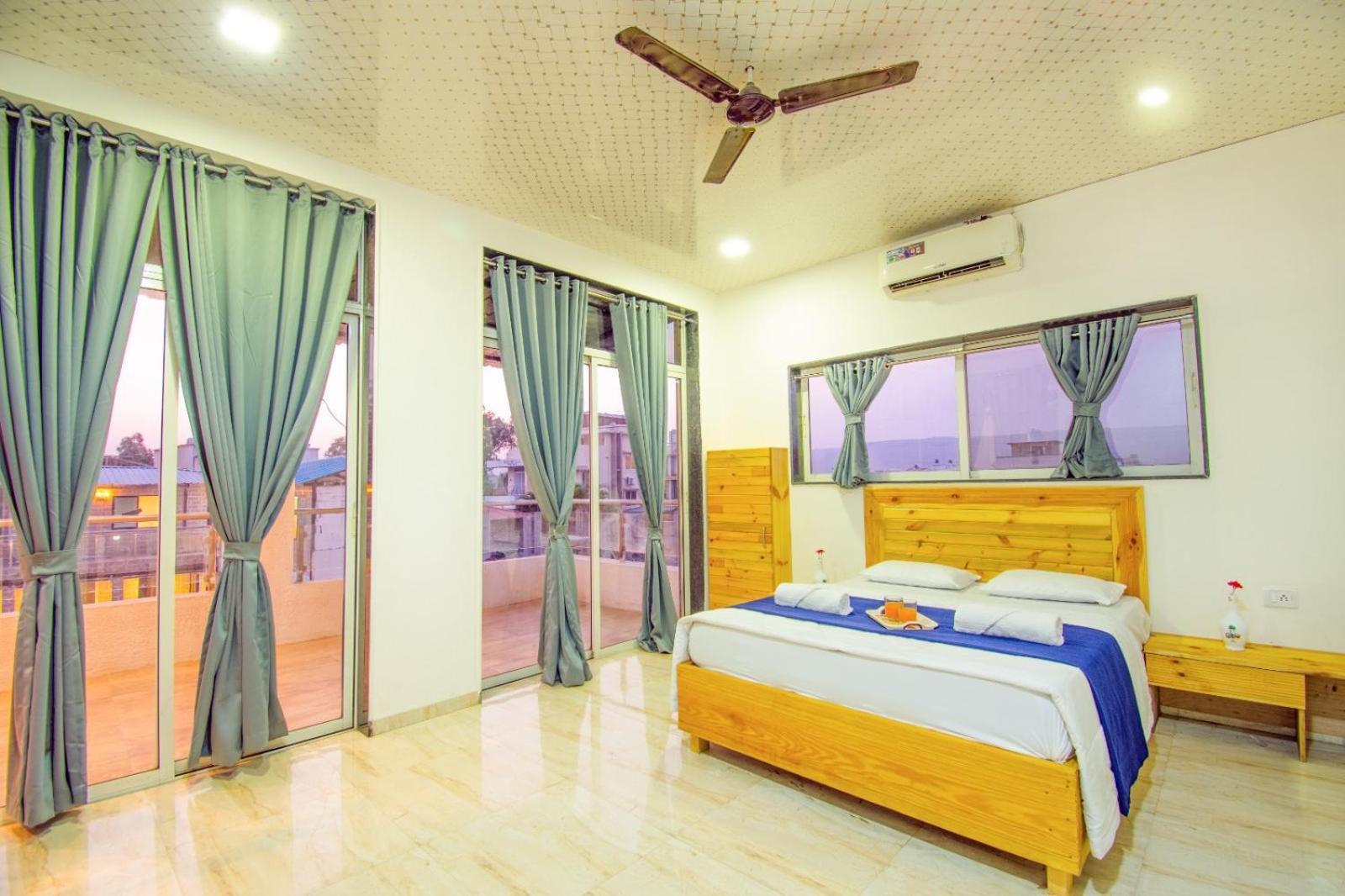 Empyrean Stay Ll 6Bhk Ll Royal Bramha Palace Ll Pvt Pool Ll 로나발라 외부 사진
