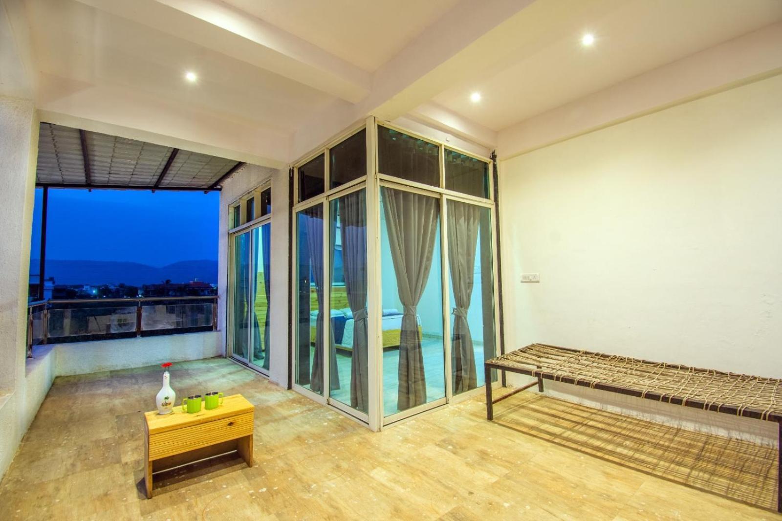 Empyrean Stay Ll 6Bhk Ll Royal Bramha Palace Ll Pvt Pool Ll 로나발라 외부 사진